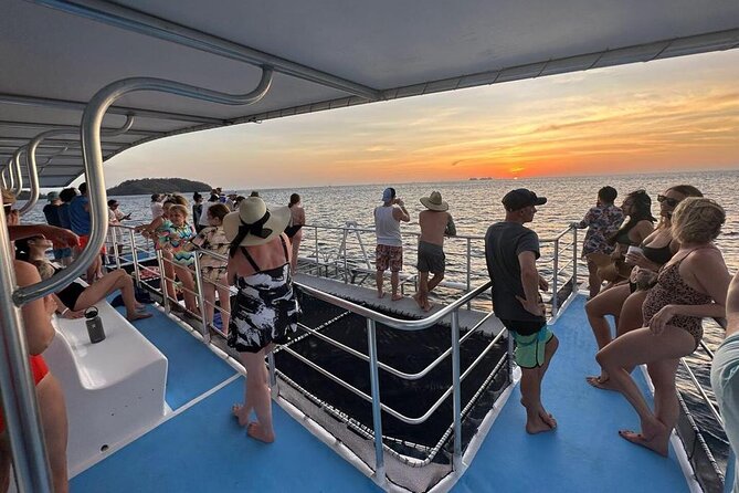 Flamingo Family Fun Catamaran Snorkel:Comfortable shaded seating - The Late Lunch/early Dinner and Unlimited Drinks Value Check