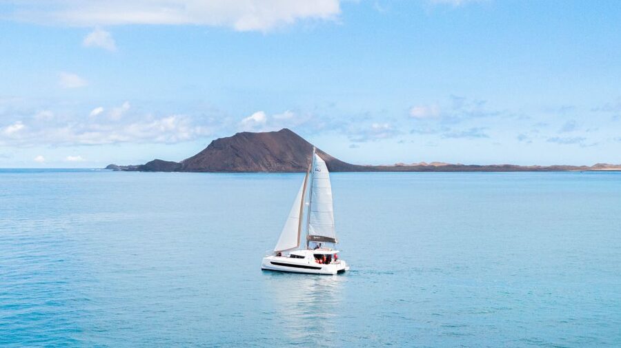 From Corralejo/Caleta de Fuste: Lobos Island Catamaran Trip - Why Isla de Lobos by Catamaran Works So Well