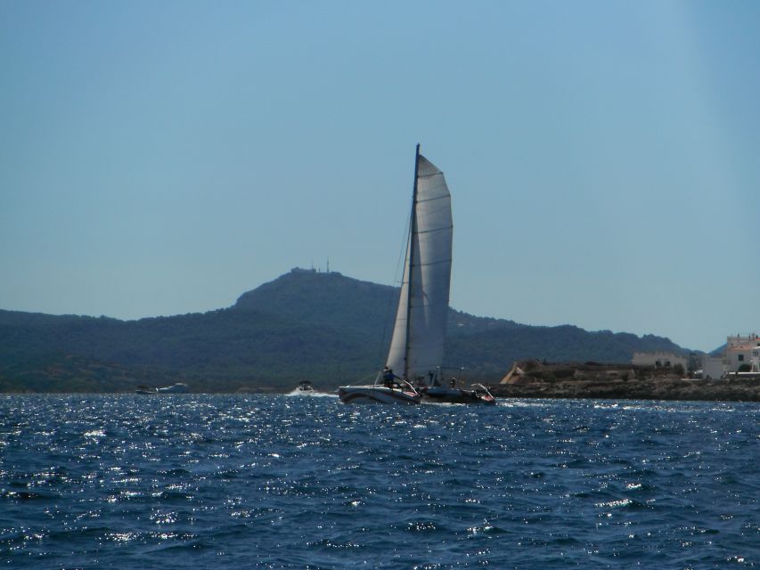 From Fornells: Half-Day Menorca Catamaran Trip w/ Snorkeling - Boat comfort and service: what to expect, and what to double-check
