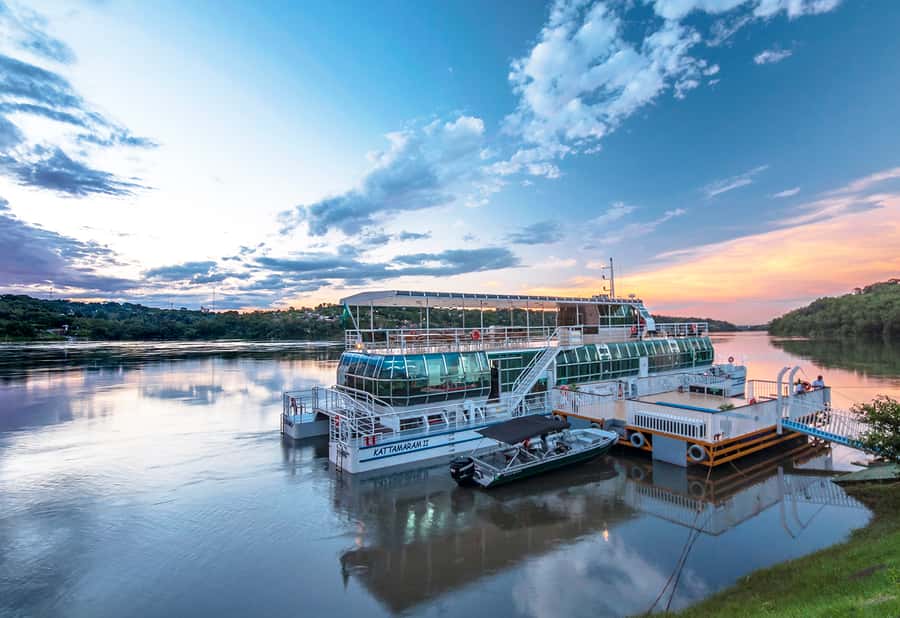 From Foz do Iguaçu: Sunset Catamaran Tour with Meal - Three countries from one boat: what you’re really cruising