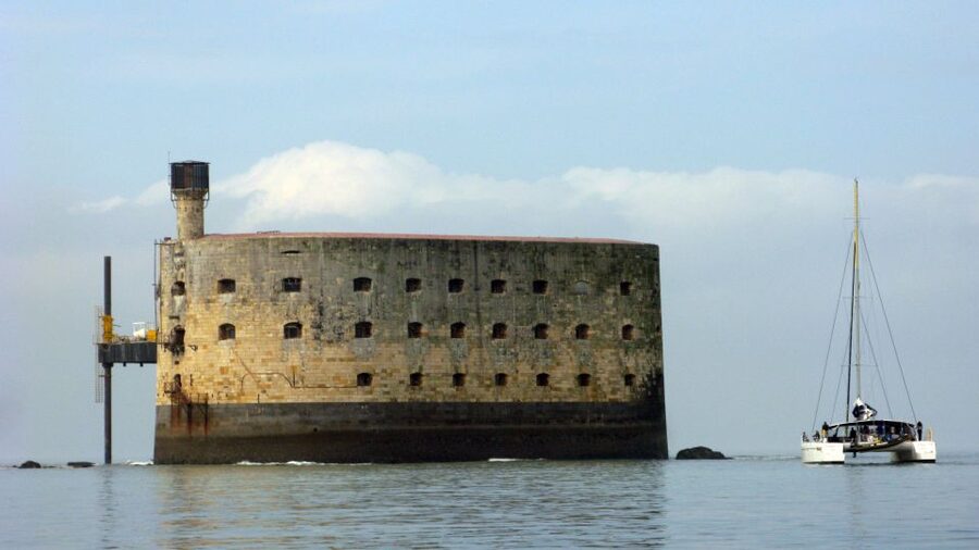 From La Rochelle: Sailing Cruise to Fort Boyard - Who this Fort Boyard sailing cruise is best for