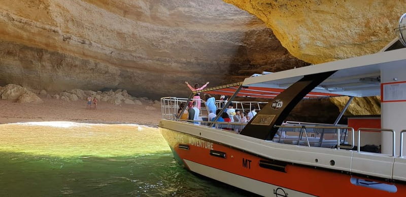 From Lagos: Benagil Caves Catamaran Cruise - Meeting point in Lagos: the calm start at Days of Adventure
