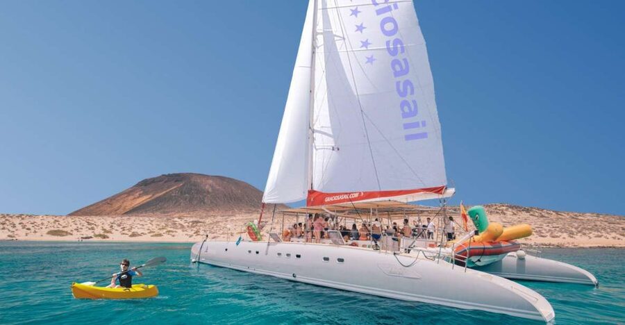 From Lanzarote: Sailing Day Trip Around La Graciosa - From Lanzarote Pickup to Órzola: how the day stays low-stress
