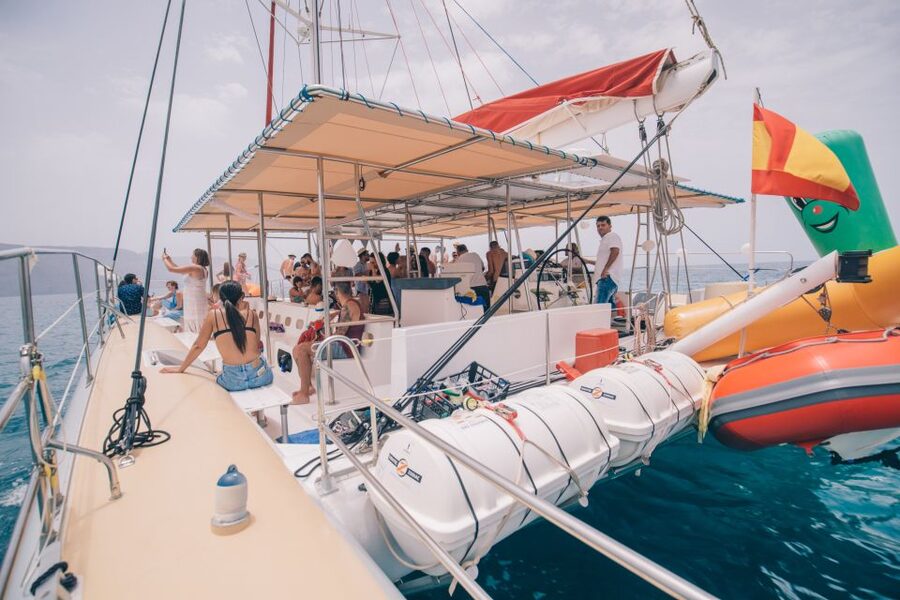 From Lanzarote: Sailing Day Trip Around La Graciosa - Caleta de Sebo free time: the small fishermen village moment