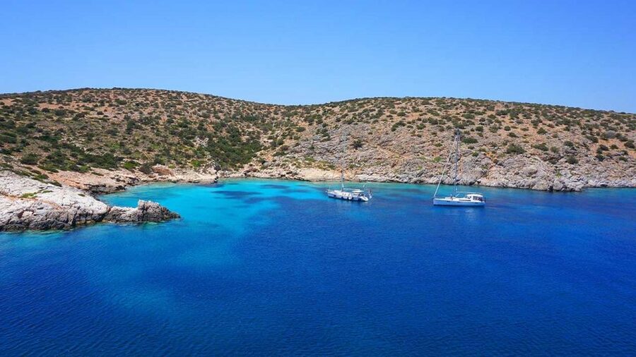 From Naxos: Schinoussa and Iraklia Sailing Cruise with BBQ - Gerolimionas final stop on Schinousa: last swim before the return sail