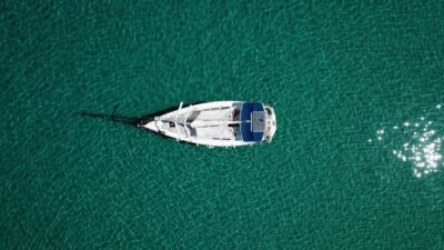 From Nea Fokea: Chalkidiki 6-Hour Cruise by Sailing Boat - A 12-person boat means you actually get time