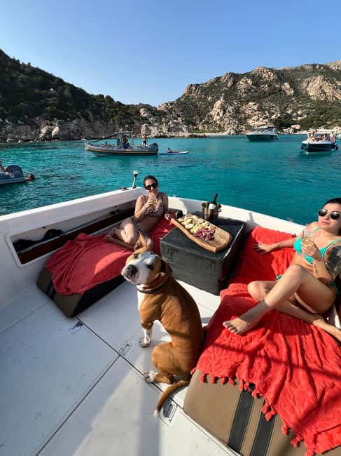 From Palau/La Maddalena: All inclusive Yacht Tour - The crew style: captain leadership and a guided day