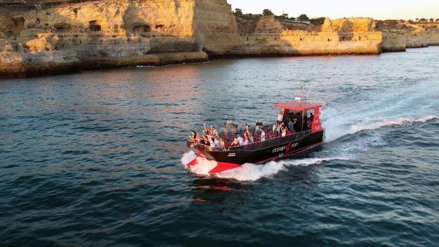 From Portimão: 2-Hour Catamaran Tour to Benagil Caves - Tips to get the most out of your 2-hour cave day