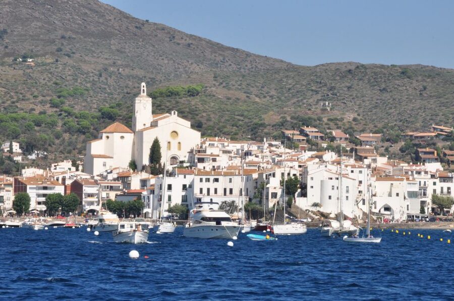 From Roses: Catamaran Cruise to Cap de Creus - Sailing Past Cadaqués and Port Lligat: Views From Sea Level
