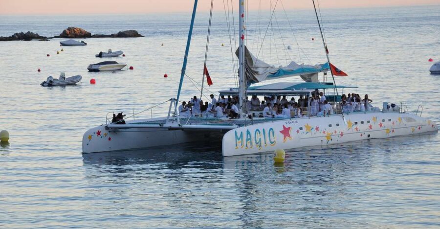 From Roses: Sunset Catamaran Cruise - Timing and the sunset: your one real decision point