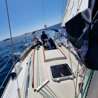 From Zadar: Half/Full Day Sailing Tour - Half-Day Sailing (09:00–13:00 or 14:00–18:00): Ugljan and Ošljak Sea Time