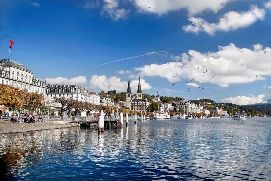 From Zurich: Day Trip to Lucerne with Optional Yacht Cruise - Should you book this Zurich to Lucerne day trip?