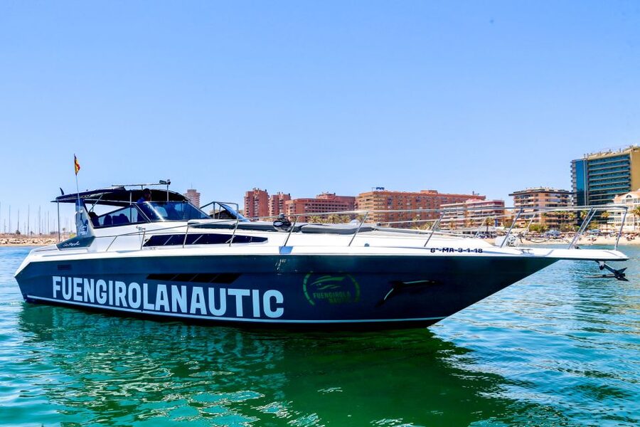 Fuengirola: Dolphin Watching by Yacht with Snacks and Drinks - Snacks and Drinks: This Is Where the Value Really Shows