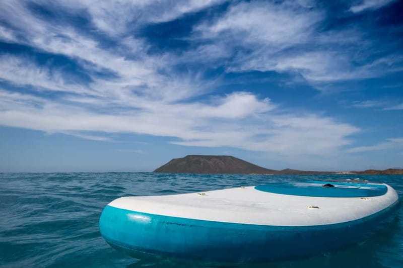 Fuerteventura: Lobos Island Catamaran Cruise with Lunch - Kayaks and Stand-Up Paddleboards Included: Pick Your Adventure Level