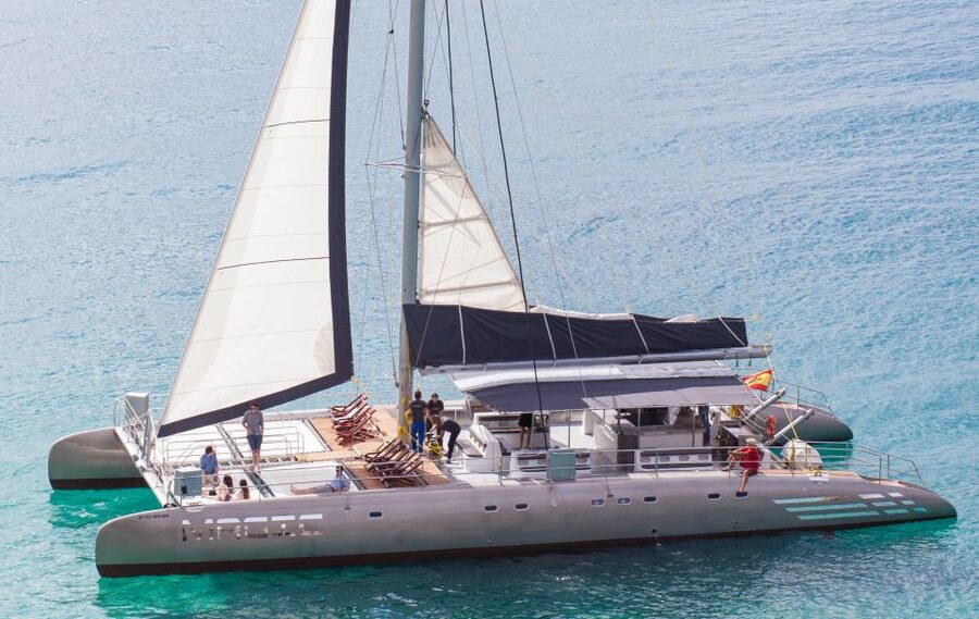 Fuerteventura: Magic Catamaran Trip with Food and Drinks - Magic Select Catamaran from Morro Jable: what this day feels like