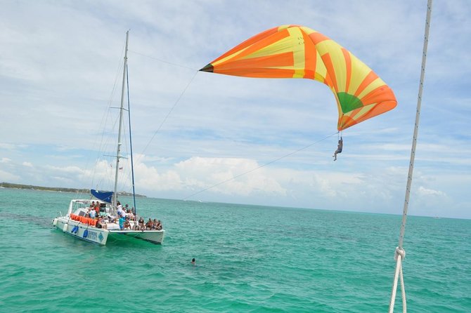Full-Day Luxurious Catamaran Adventure - Cancún to Isla Mujeres - Time at Sea: Coastal Views, Reef Stops, and Realistic Snorkeling Expectations