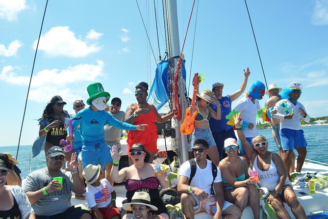 Full-Day Luxurious Catamaran Adventure - Cancún to Isla Mujeres - Lunch and Drinks: Great Value, Mixed Food Expectations