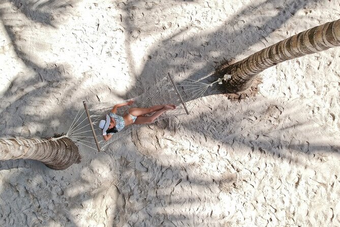 Full-Day Tour to Saona Island Sailing with Lunch and Beverages - Stop 2: Palmilla natural pool and the sand bank in the ocean