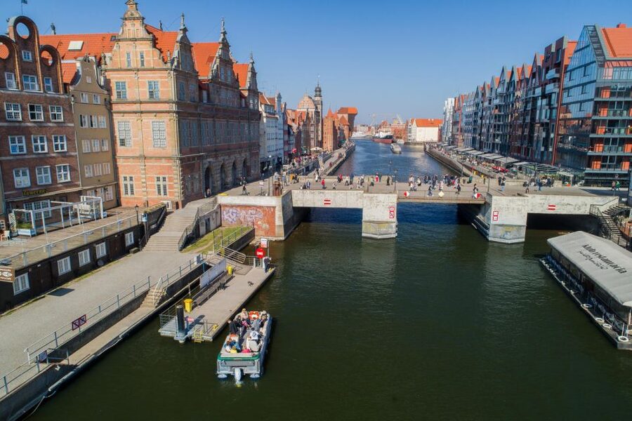Gdańsk: Motlawa River Sightseeing Catamaran Cruise - Starting at Przystań Zielony Most: getting on the water fast