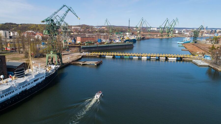 Gdańsk: Motlawa River Yacht Cruise - Green Bridge to the Crane and Fish Market: The Classic Waterfront Loop