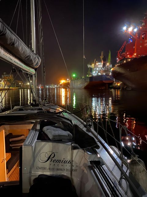 Gdansk: Scenic Evening Yacht Cruise with Welcome Drink - Price and Value: Is $30 Worth It for 50–105 Minutes?
