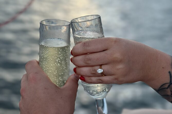 Gold Coast 2 hour Sunset Sailing Cruise with Drinks&Tasting Plate - Drinks and Tasting Plate: A Real Pre-Dinner Plan