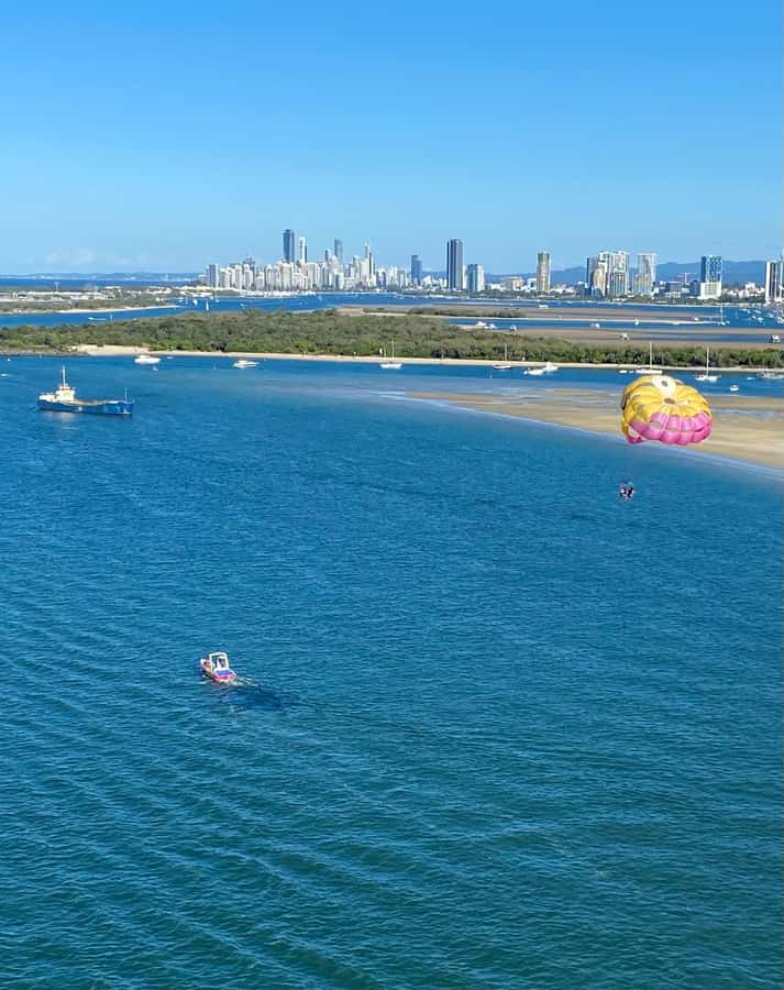 Gold Coast: Parasailing in Surfers Paradise - The 8-Minute Flight Plan: Harness, Smiley Parachute, and 360 Views