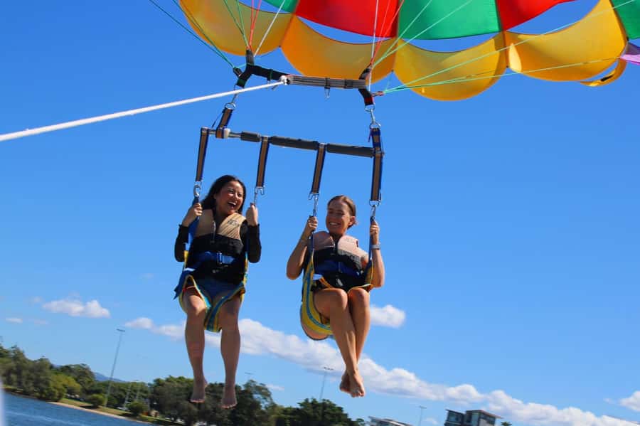 Gold Coast: Surfers Paradise Parasailing with Free Photos - Paradise Point Marina Check-In: Your 2-Hour Parasailing Window