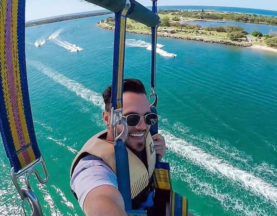 Gold Coast: Surfers Parasailing with Free Photos - What the Boat Time Adds (And Why It’s Part of the Experience)