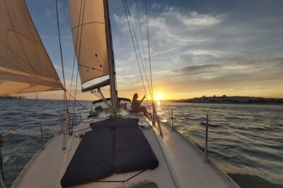 Golden Hour Boat Tour - Sailing by the Monuments with Wine - 25 de Abril Bridge to Christ the King: the Tagus’ best “big view” section
