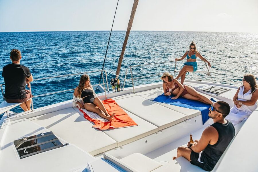 Gran Canaria: Catamaran Day Trip with Food and Drinks - Snorkeling and Sea Time Near Mogán and Tasarte