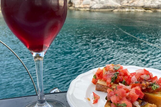 Greek Gastronomy & Wine Pairing Cruise with a Sommelier in Athens - Should You Book This Greek Gastronomy & Wine Pairing Cruise?