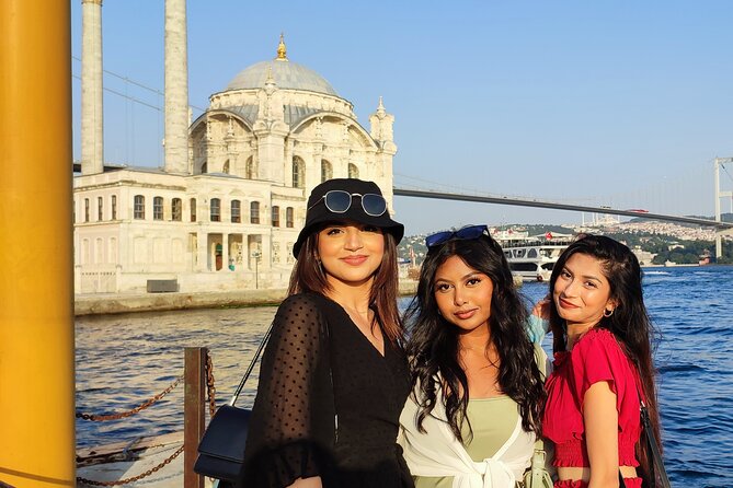 Guided Bosphorus Afternoon Cruise on Luxury Yacht - Rumelihisarı, Bebek, and the Fort-and-Bay Perspective