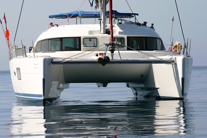 Half-Day Luxury Catamaran Sailing Cruise in Granada - The Welcome Moment: Champagne, fruit, and a quick safety setup