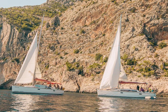 Half Day Sailing on a comfort yacht around Hvar and Pakleni islands- small group - Swim and snorkel time: getting the most out of clear water