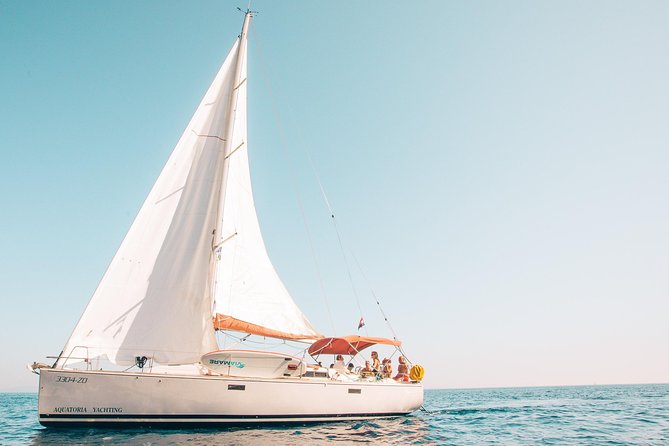 Half Day Sailing on a comfort yacht around Hvar and Pakleni islands- small group - Weather flexibility: best route, or last-minute changes?