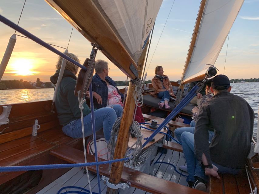 Hamburg: Alster River Sailboat Tour with Sundowner - The Outer Alster route: skyline moments you can actually see
