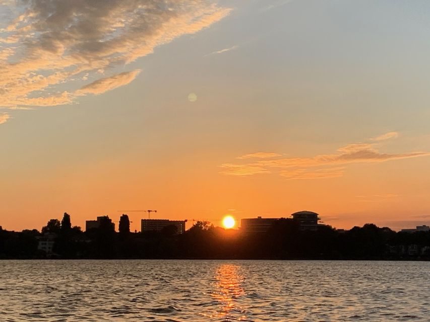 Hamburg: Alster River Sailboat Tour with Sundowner - Learning the basics: following the captain without stress