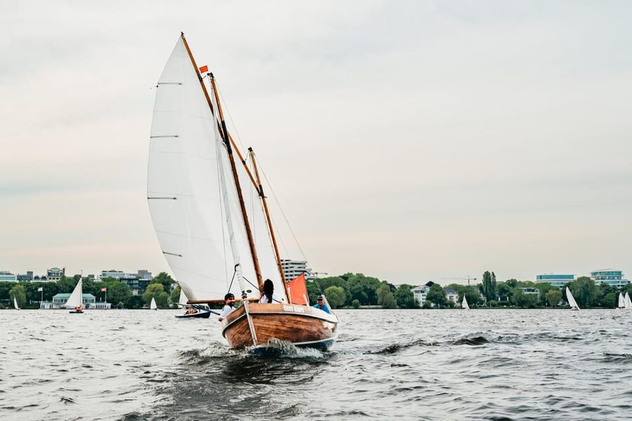 Hamburg: Alster River Sailing Tour on a 2-Masted Sailboat - Who should book this Alster sailing tour (and who might skip)