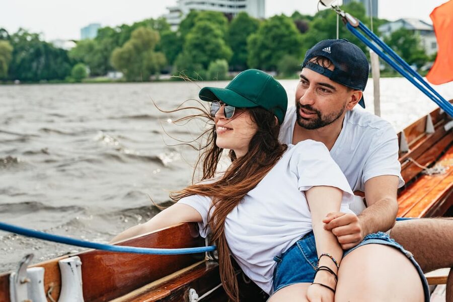 Hamburg: Alster River Sailing Tour on a 2-Masted Sailboat - Group vibe and language: German instruction, easy participation