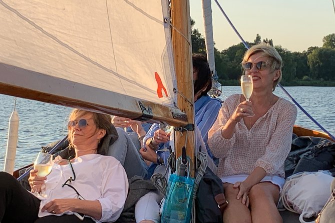 Hamburg Small-Group Sunset Sailing Cruise on Lake Alster - What to wear: wind is the real tour guide