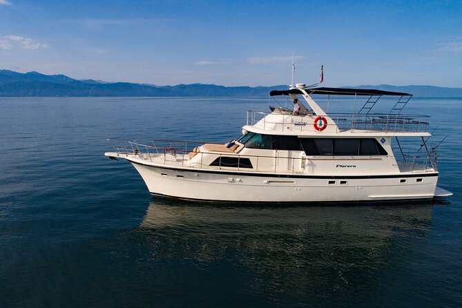 Hatteras 58-61' Luxury Yacht in Puerto Vallarta & Nuevo Nayarit - Watch-outs: boat mismatch reports and boarding surprises