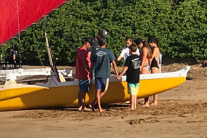 Hawaiian Canoe Sailing Experience in Maui - Meeting at 4400 Makena Alanui and how the small-group setup helps