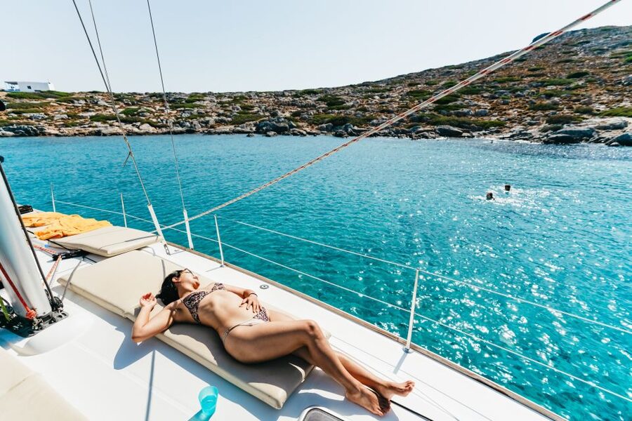Heraklion: Sailboat Cruise to Dia Island with Drinks & Lunch - Safety and crew style: why the ride feels controlled