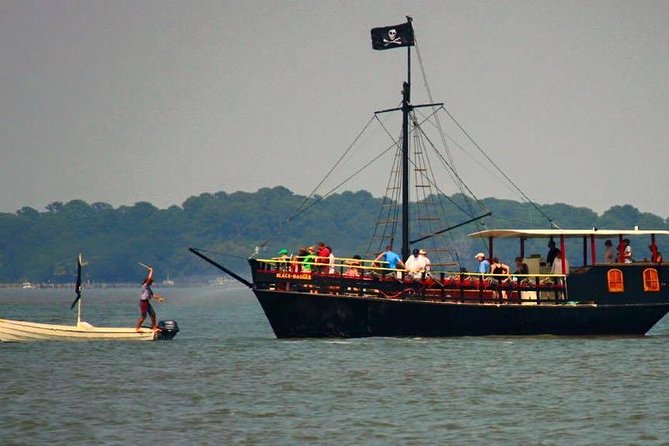 Hilton Head Pirate Ship Adventure Sail aboard the Black Dagger - The Water Cannon Battle: Taking Aim at Stinky Pete