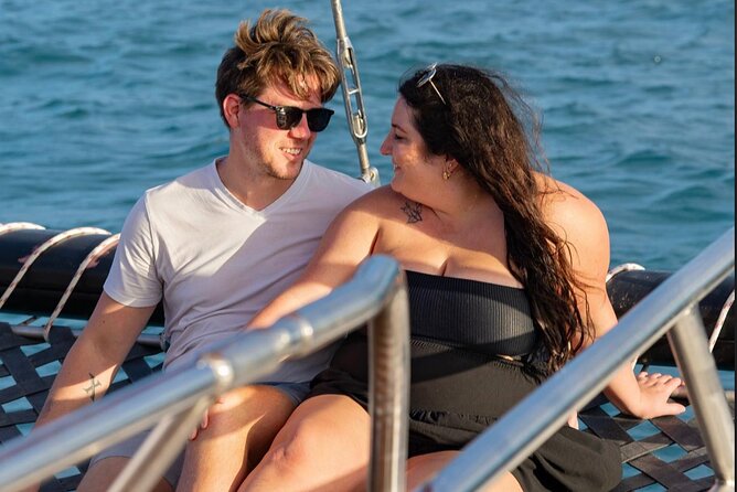 Honolulu Sunset Sail from Kewalo Harbor Including Drinks - Timing in Honolulu: Why 5:30 pm Works