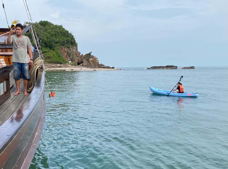 Hua Hin: Full-Day Trip to Sam Roi Yot by Sail Boat - What the Full-Day Siamtara Sail Feels Like on the Water