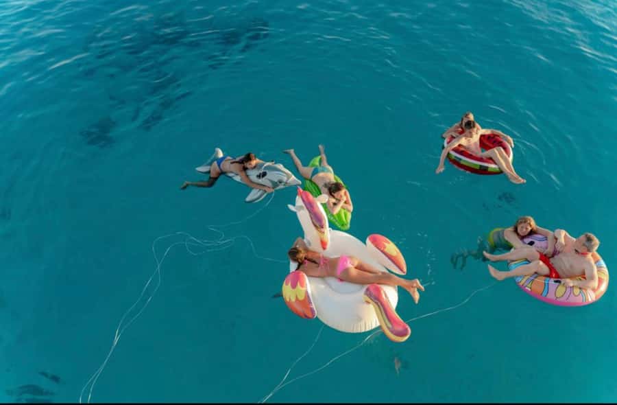 Hurghada: Luxury Yacht Trip with Personal Crew and Chef - Hurghada Red Sea luxury: why a private yacht feels different