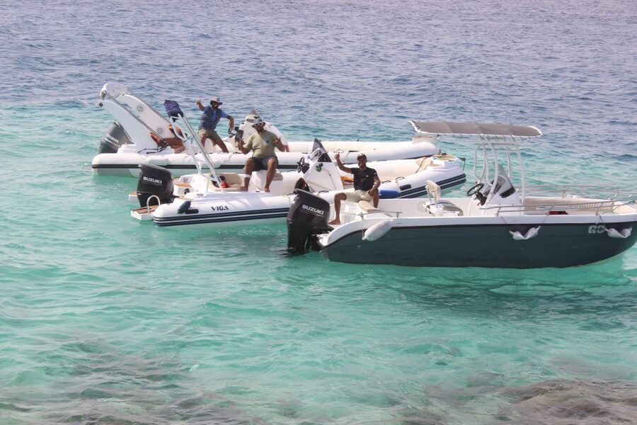 Hurghada: Speedboat Parasailing Adventures & Hotel Pick up - Speedboat Ride Comfort: Shaded Areas and a Steady Pace