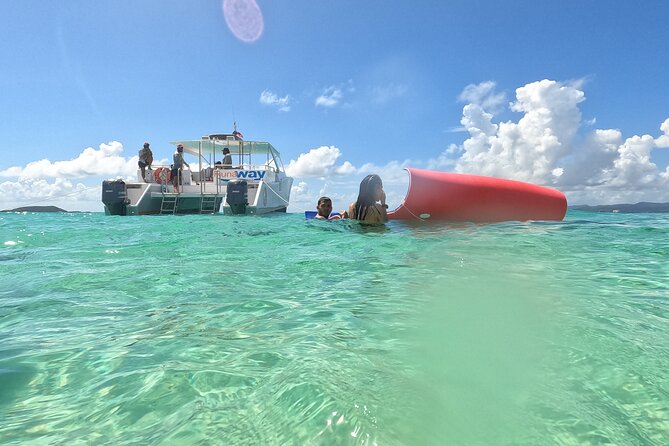 Icacos Double Dip Power Catamaran Snorkel & Beach Tour - The included lunch and drink setup (and the small gotchas)